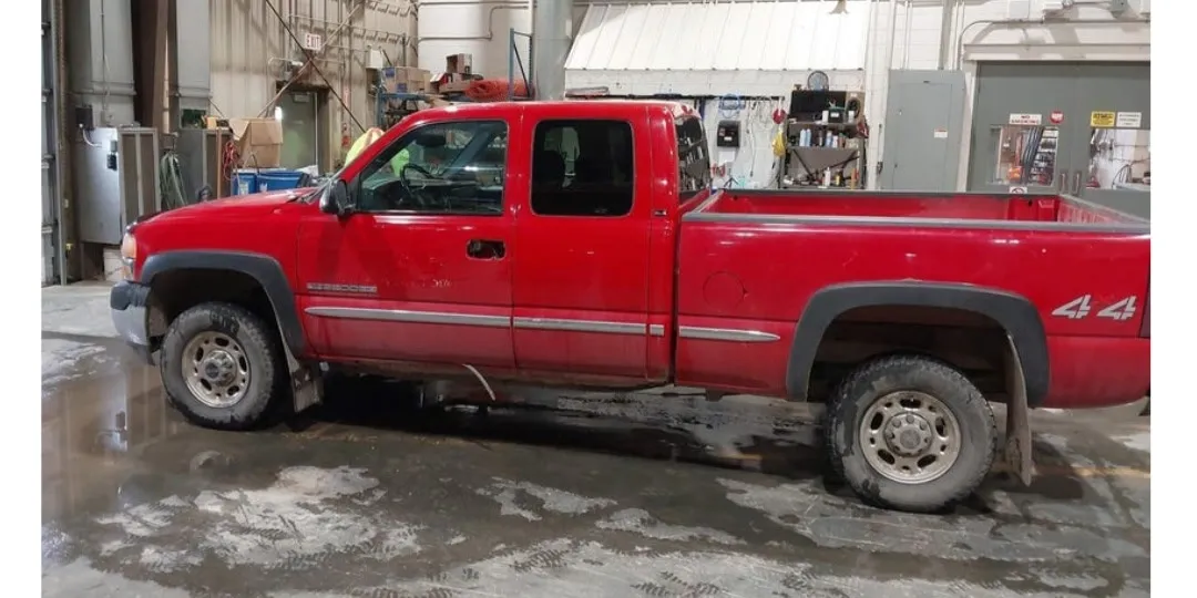 GMC 2500HD rear box damage