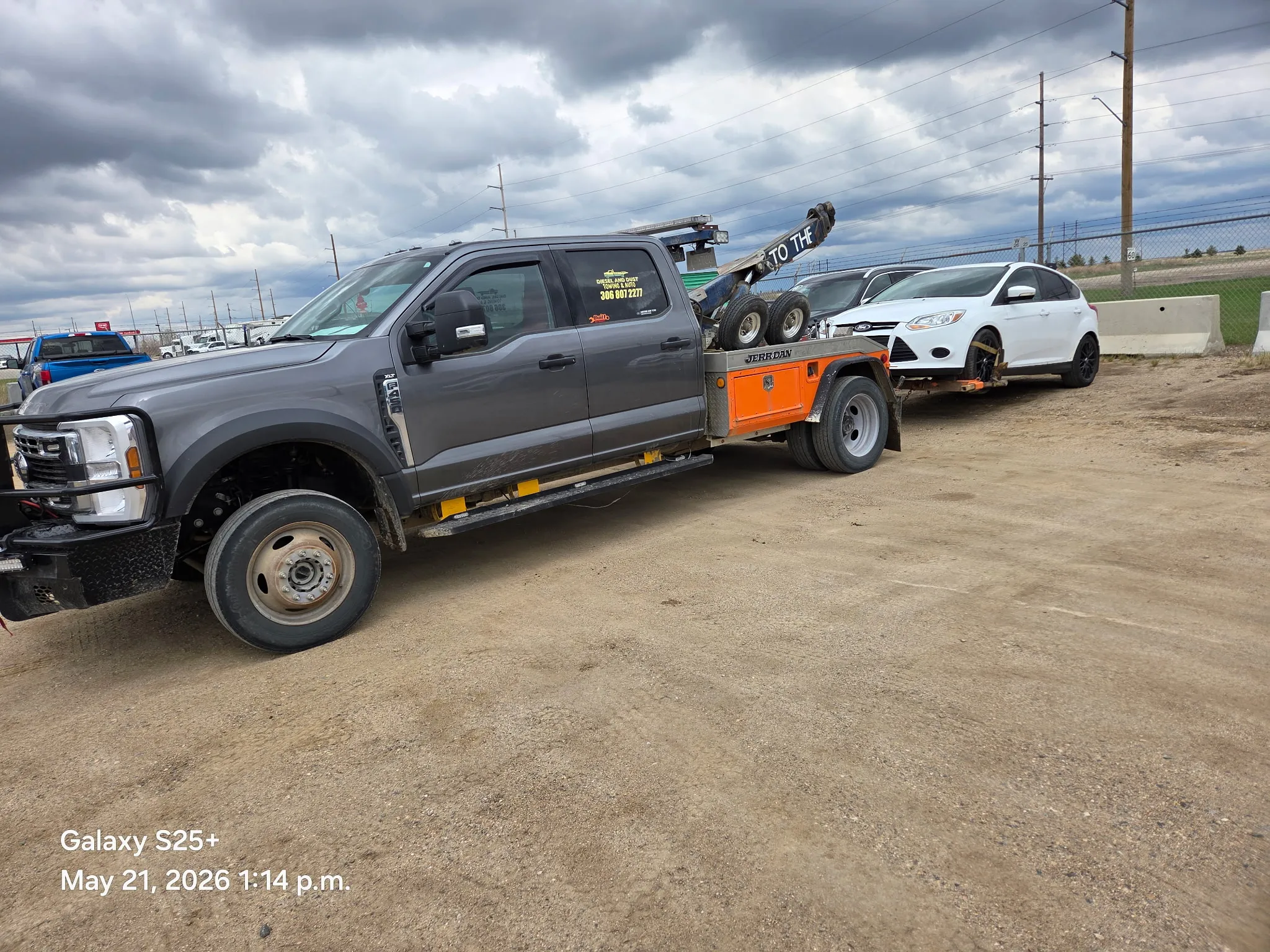 Heavy Duty Wrecker Semi Towing Regina